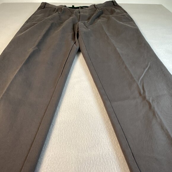 Orvis Men's Grey Cargo Heavy Duty Pants Size 42 Pleated NWOT - Picture 3 of 10